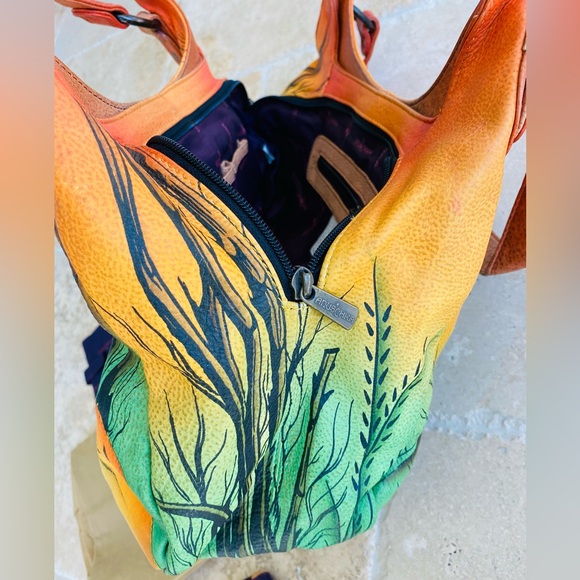 Rare Anuschka Lion In Love Hand Painted Leather Shoulder Bag With Extra Bags - Picture 4 of 7